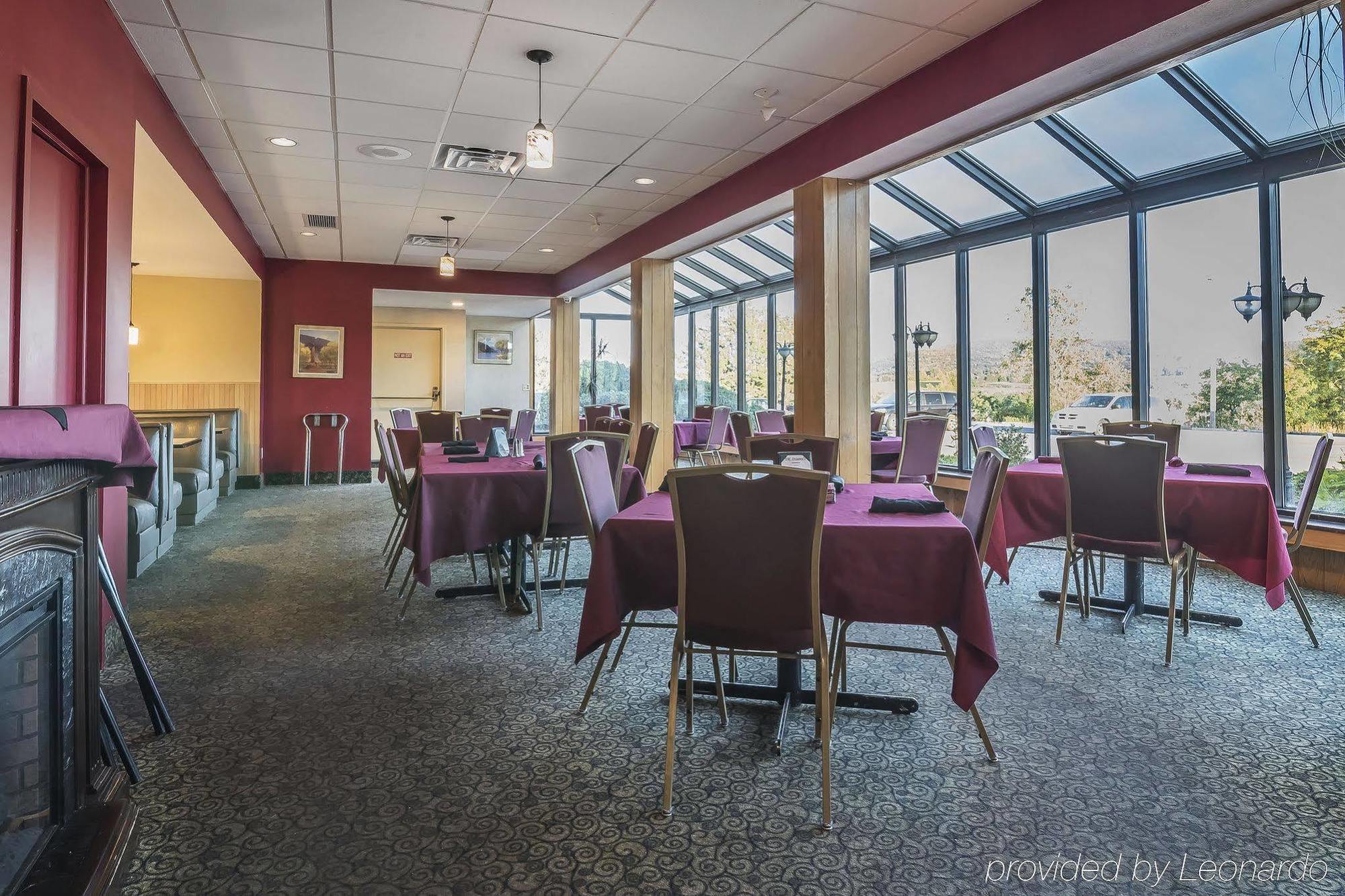 The Inn At Cobleskill מראה חיצוני תמונה