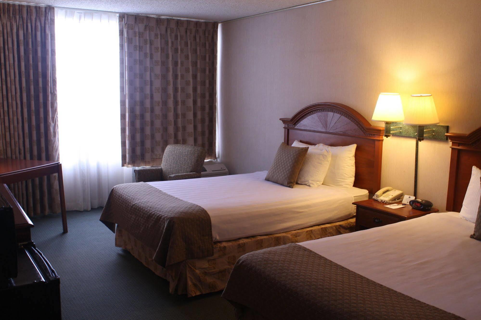 The Inn At Cobleskill מראה חיצוני תמונה