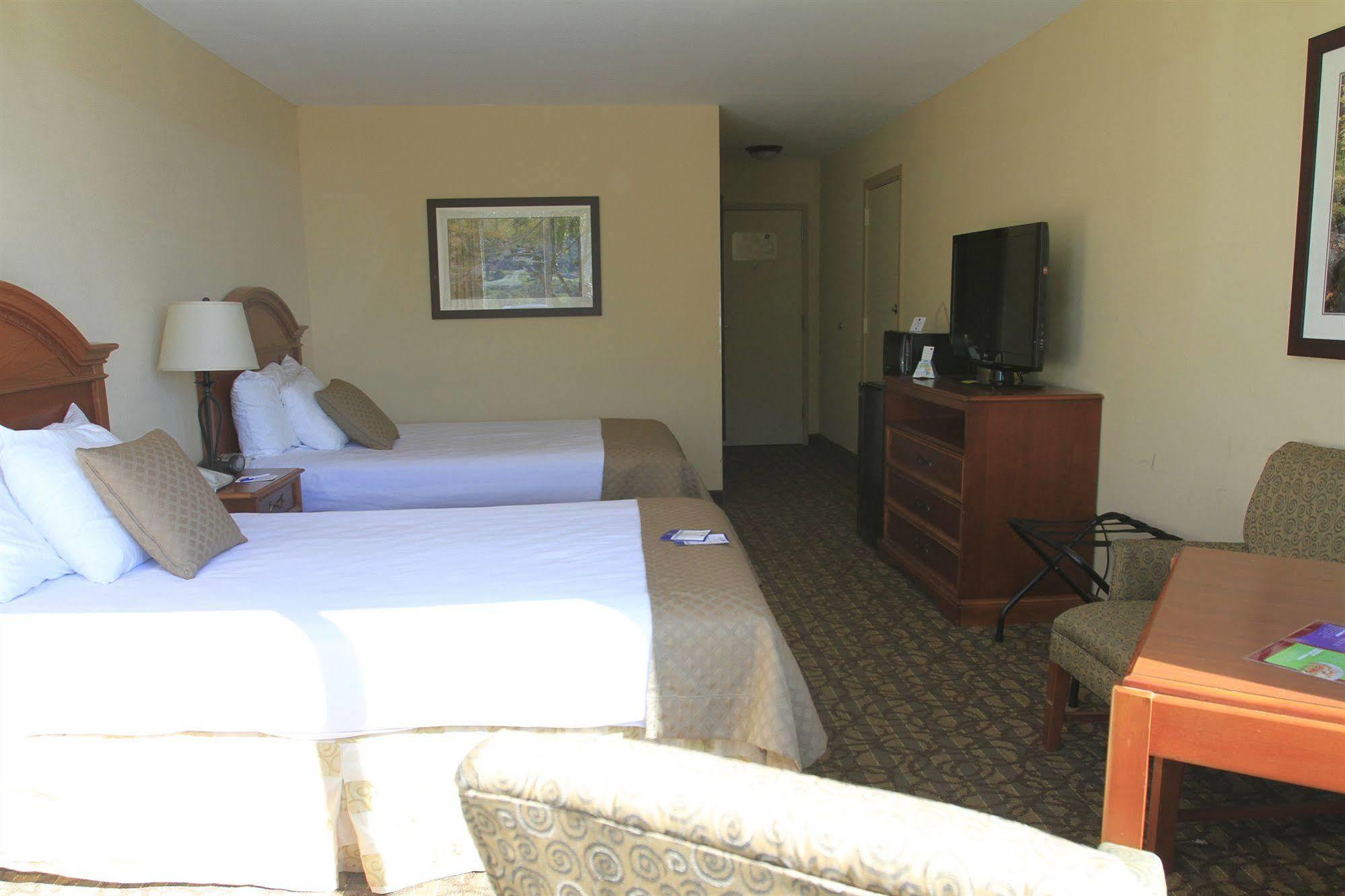 The Inn At Cobleskill מראה חיצוני תמונה